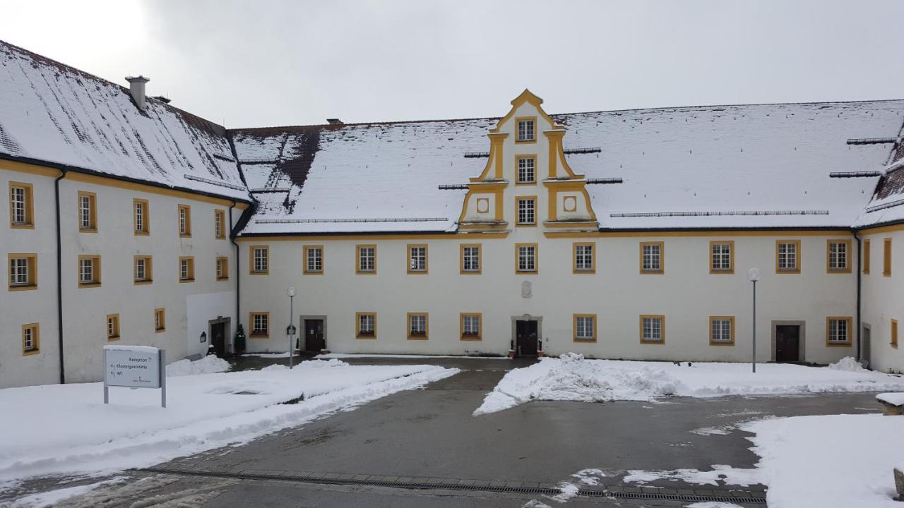 Tagungshaus Im Kloster Neresheim Exterior foto